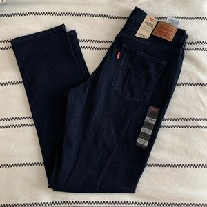 NWT Women’s Levi’s Classic Straight Jeans Size 10